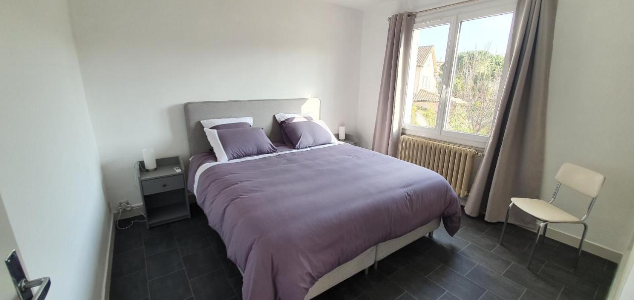 Appartement Entier Au Dessus De Villa, Climatisation Reversible Poele A Bois Tres Chaleureux , Wi Fi Parking Privee Gratuit Situation 500 M, Plage Et Centre Ville Sanary-sur-Mer Exteriör bild