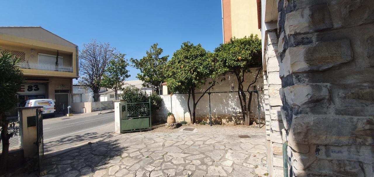 Appartement Entier Au Dessus De Villa, Climatisation Reversible Poele A Bois Tres Chaleureux , Wi Fi Parking Privee Gratuit Situation 500 M, Plage Et Centre Ville Sanary-sur-Mer Exteriör bild