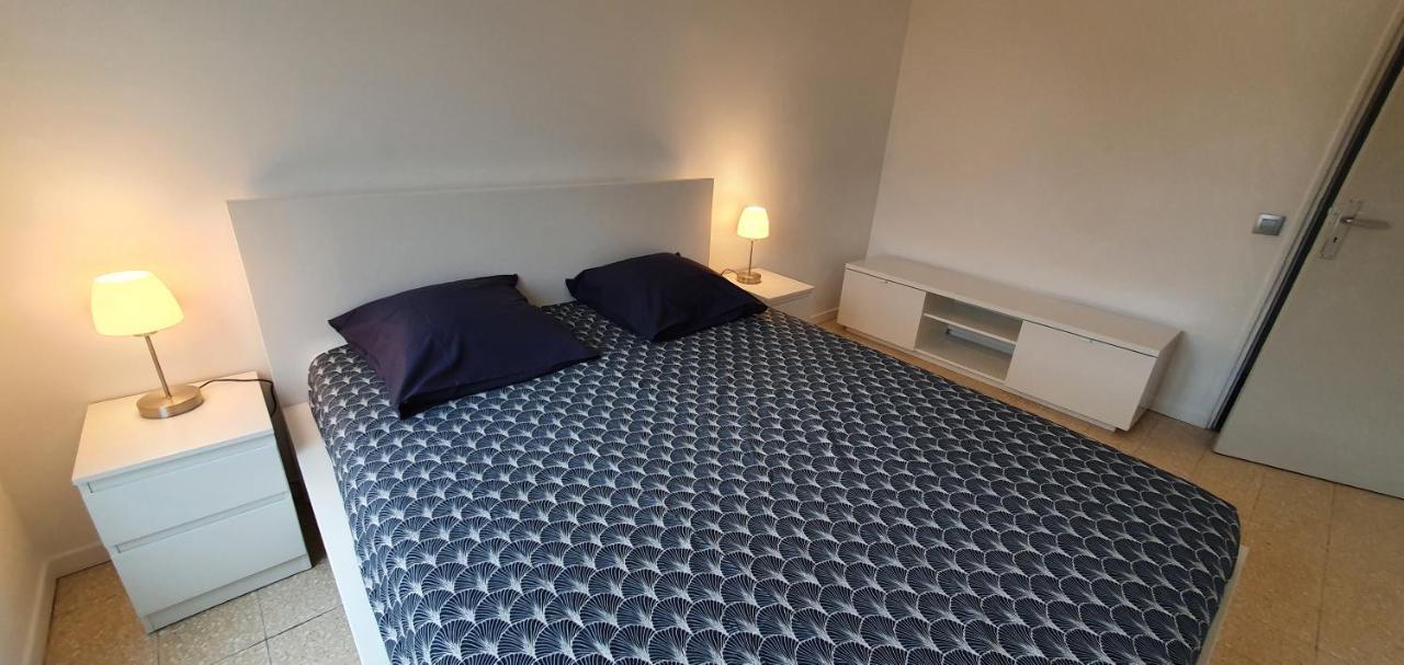 Appartement Entier Au Dessus De Villa, Climatisation Reversible Poele A Bois Tres Chaleureux , Wi Fi Parking Privee Gratuit Situation 500 M, Plage Et Centre Ville Sanary-sur-Mer Exteriör bild